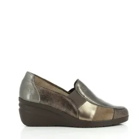 24 Hrs 23425 Taupe Slip On Loafers
